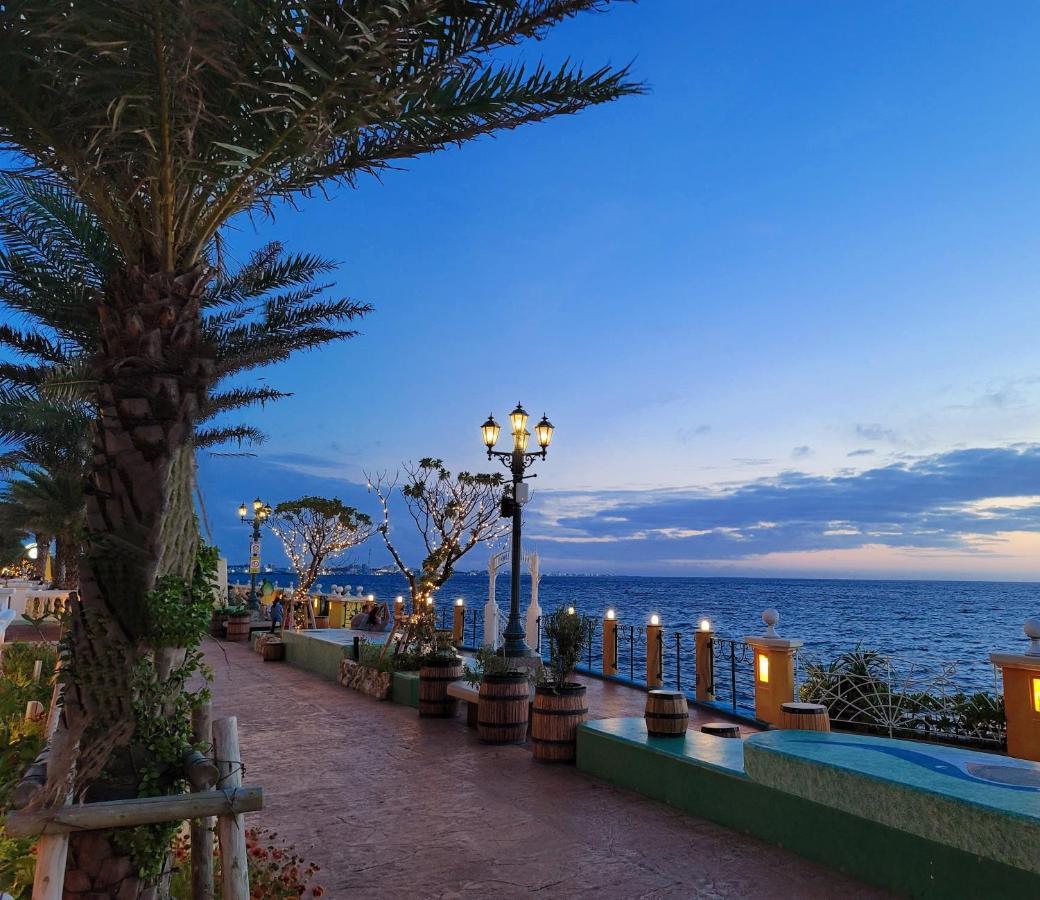 Terrace Garden Mihama Resort Chatan Dış mekan fotoğraf